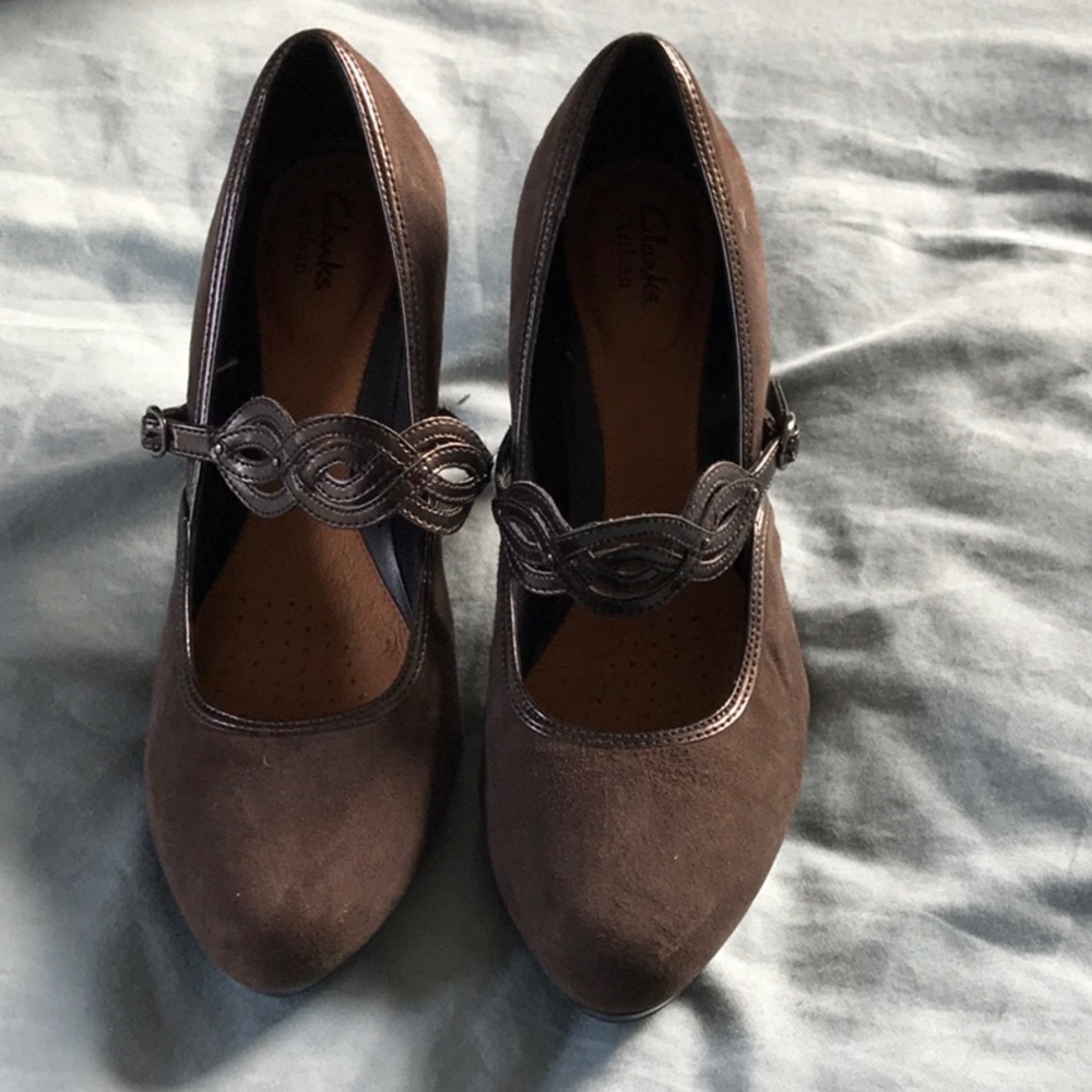 Clarks Women's Brown Mary Jane Shoes
